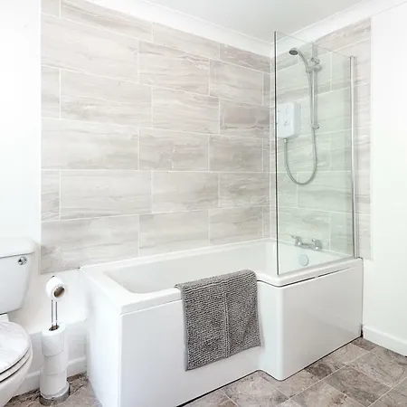 Fantastic Location - Tv In Every Bedroom! Swansea Exterior photo
