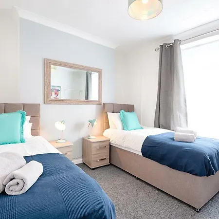 Fantastic Location - Tv In Every Bedroom! Swansea Exterior photo