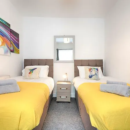 Fantastic Location - Tv In Every Bedroom! Swansea Exterior photo
